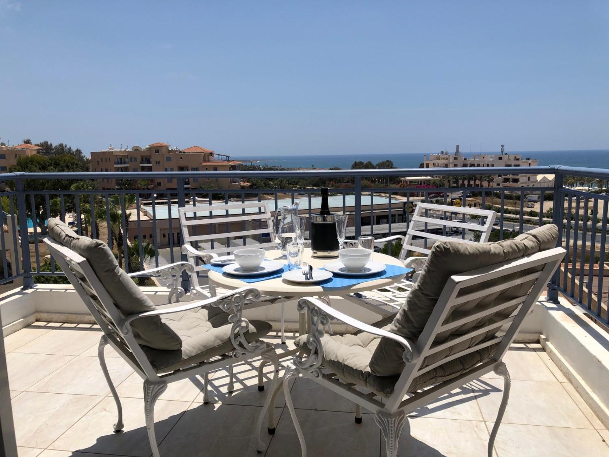 Kings Palace - Modern Penthouse With Incredible Sea Views Paphos Esterno foto