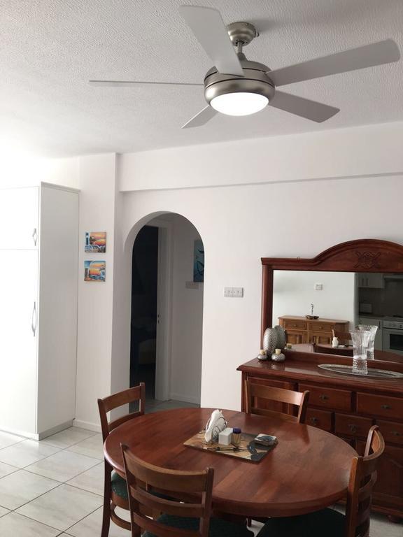 Kings Palace - Modern Penthouse With Incredible Sea Views Paphos Esterno foto